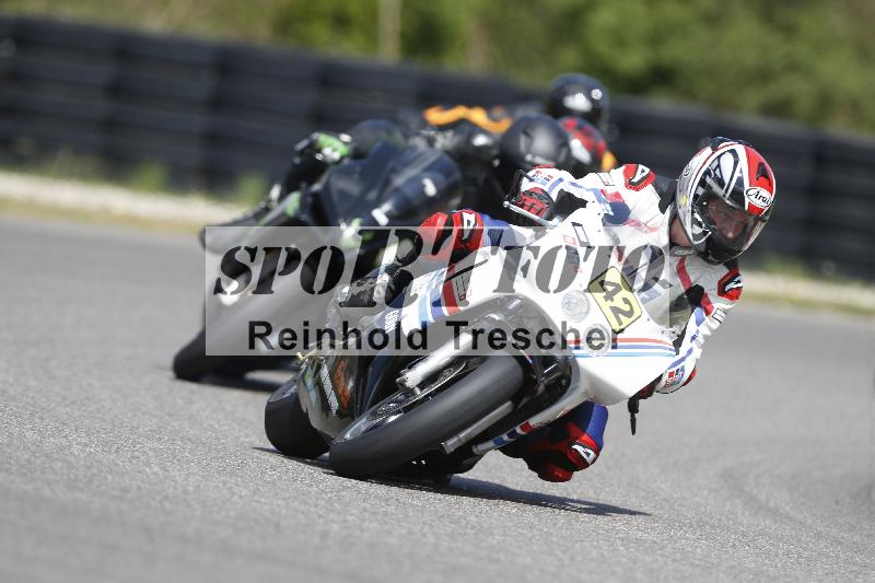 Archiv-2025/05 14.04.2025 Plüss Moto Sport ADR/Freies Fahren/42